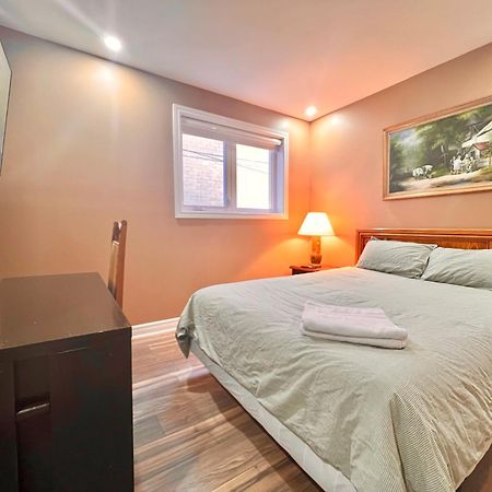 Upgraded Rooms With Bath 7-Min To Subway Near Downsview Rogers Stadium โตรอนโต ภายนอก รูปภาพ