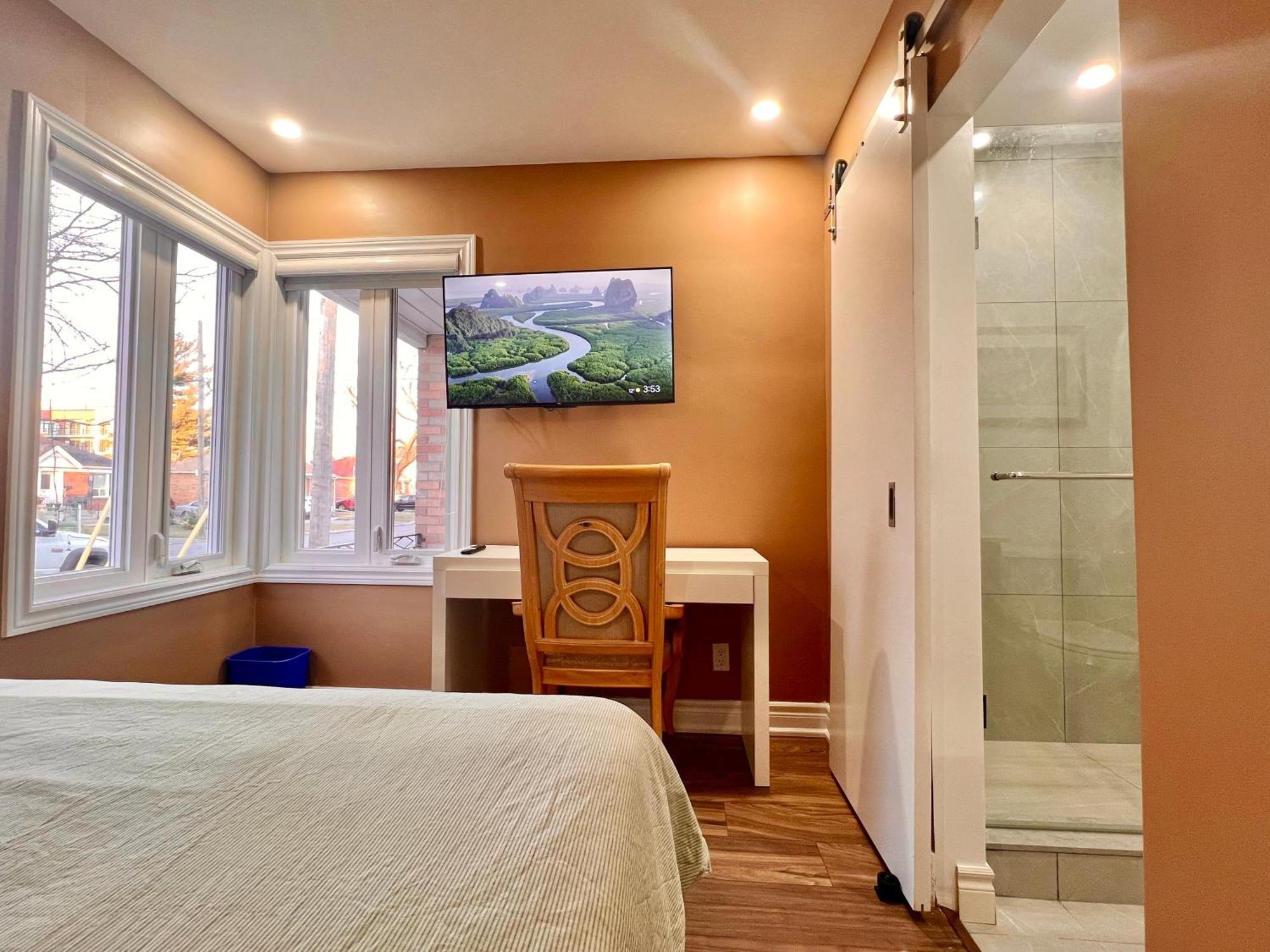 Upgraded Rooms With Bath 7-Min To Subway Near Downsview Rogers Stadium โตรอนโต ภายนอก รูปภาพ