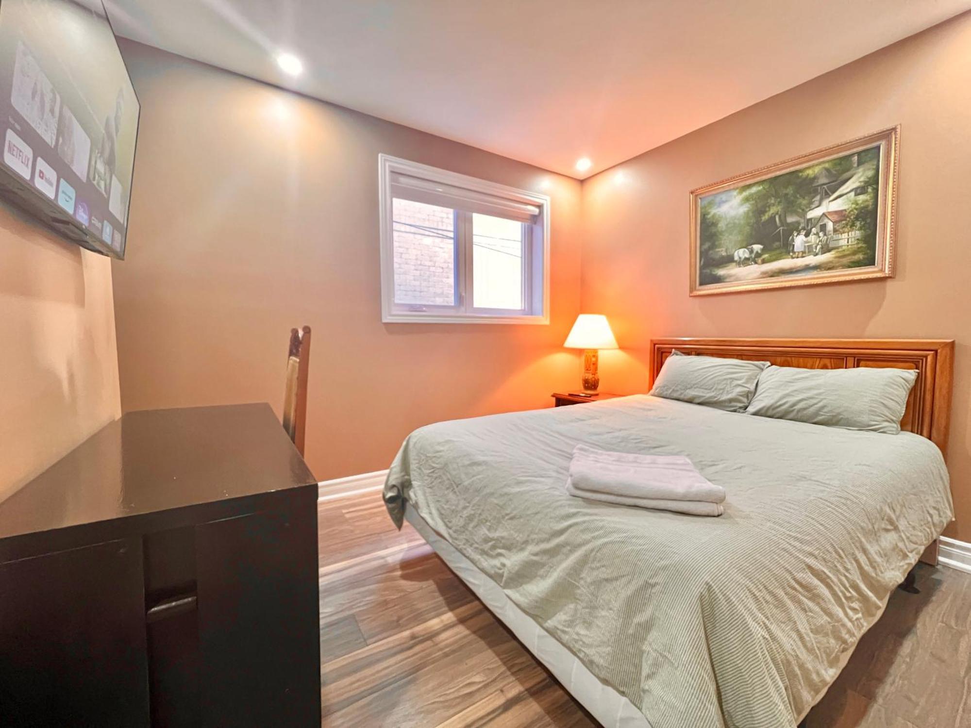 Upgraded Rooms With Bath 7-Min To Subway Near Downsview Rogers Stadium โตรอนโต ภายนอก รูปภาพ